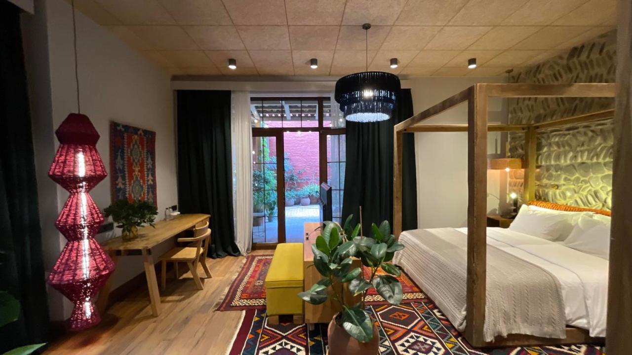 Khedi Hotel Tbilisi Exterior photo